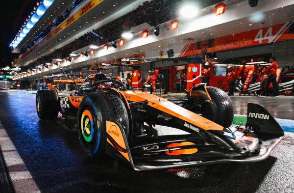 Ландо Норрис выиграл дождевую квалификацию Ф1 в Лас-Вегасе, Хэмилтон &ndash; 20-й