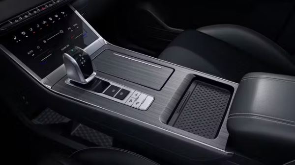 Новый российский бренд TENET в лидерах рынка