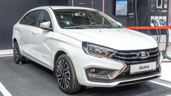АвтоВАЗ: автозавод в Петербурге соберет более 3000 Lada Iskra в 2025 году