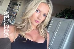 &laquo;Самая сексуальная автогонщица в мире&raquo; показала фигуру в обтягивающем топе