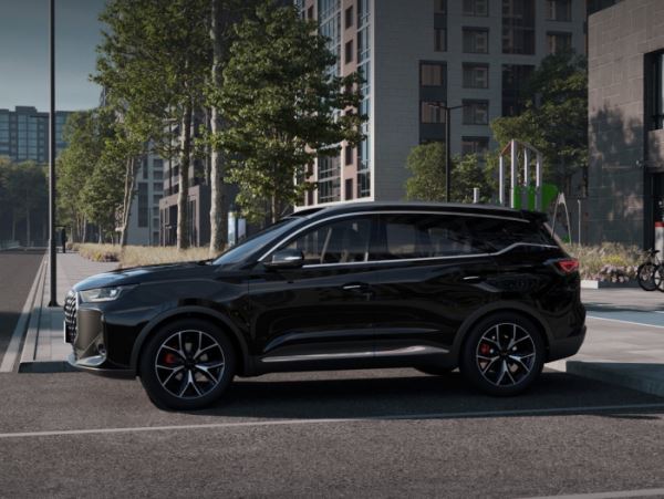 Новый российский бренд TENET в лидерах рынка