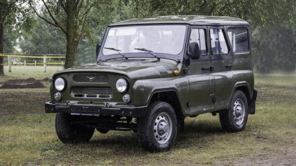 &laquo;Старый-новый&raquo; УАЗ со 150-сильным двигателем поступил к дилерам. Сколько он стоит