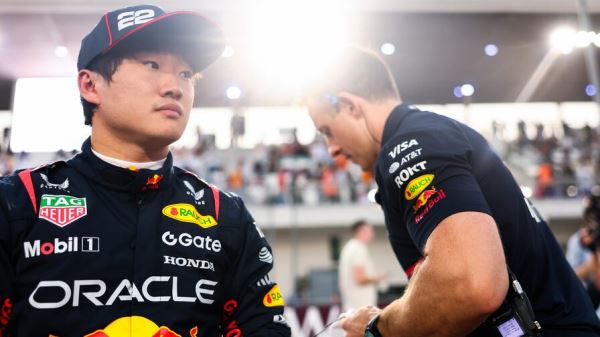 RacingNews365: Юки Цунода покинет Формулу 1 в 2026 году
