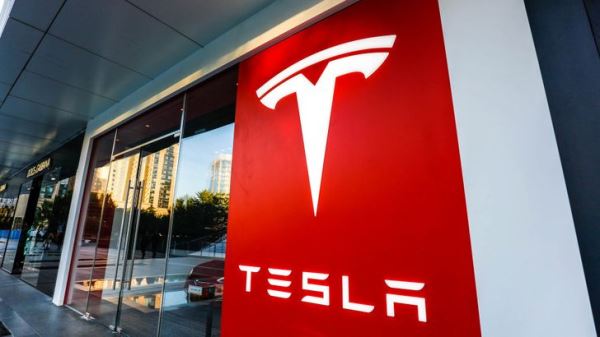 Минус один повод для стресса: Tesla придумала, как упростить жизнь владельцам своих электрокаров