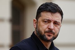 В Киеве прокомментировали сообщения о чуть не сбивших Зеленского дронах