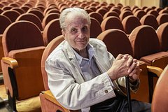 Путин поздравил звезду «Я шагаю по Москве» с днем рождения