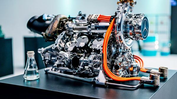 Марцин Будковски: Проблем с новым мотором нет только у Mercedes-AMG