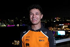 Новый чемпион &laquo;Формулы-1&raquo; рассказал о праздновании титула водкой